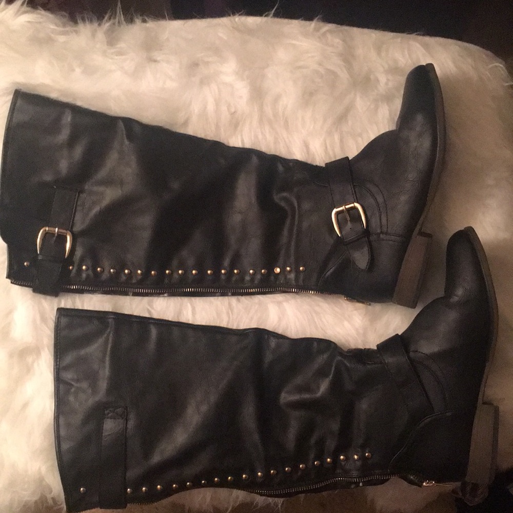 Knee high Boots
